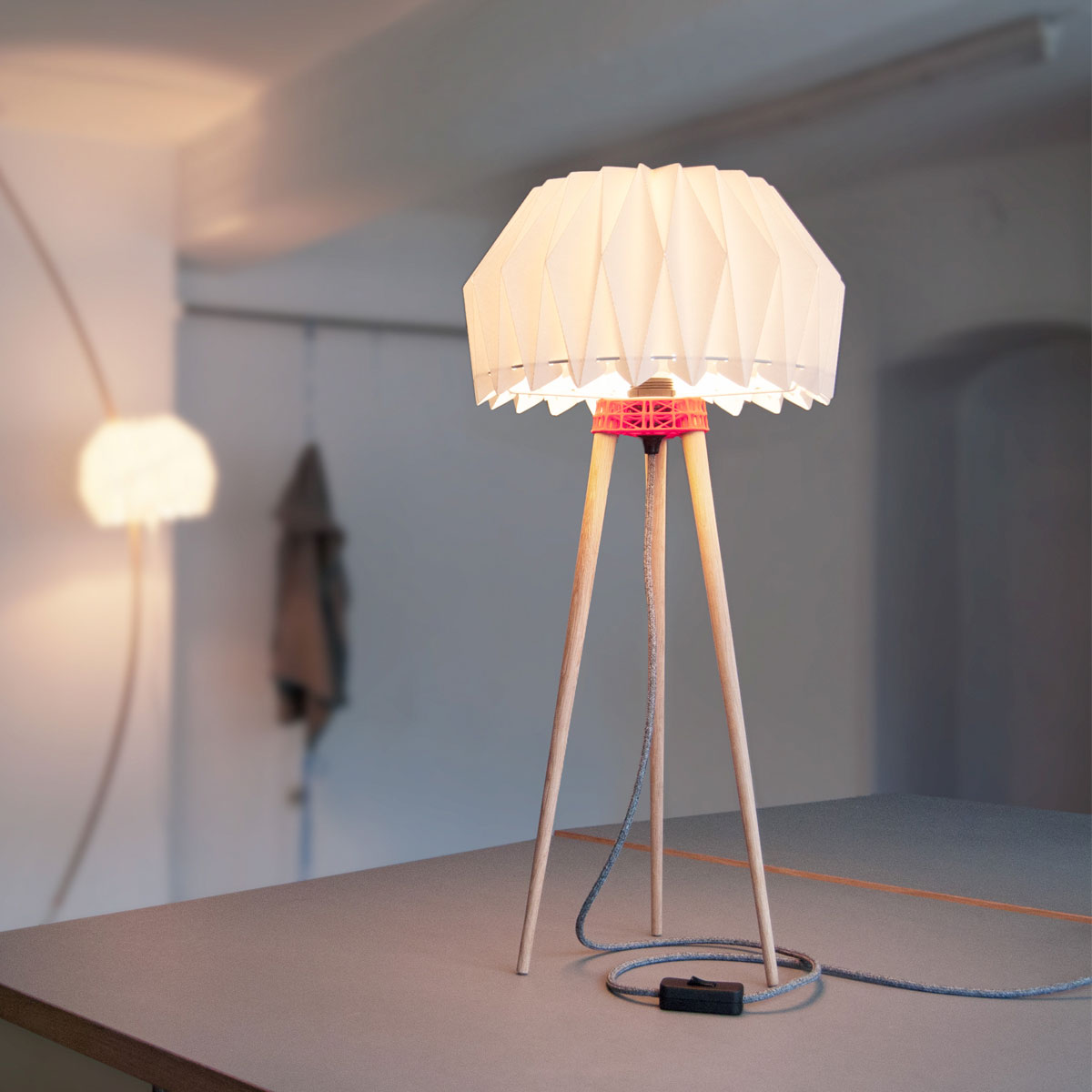 Tischleuchte mit Origami Lampenschirm